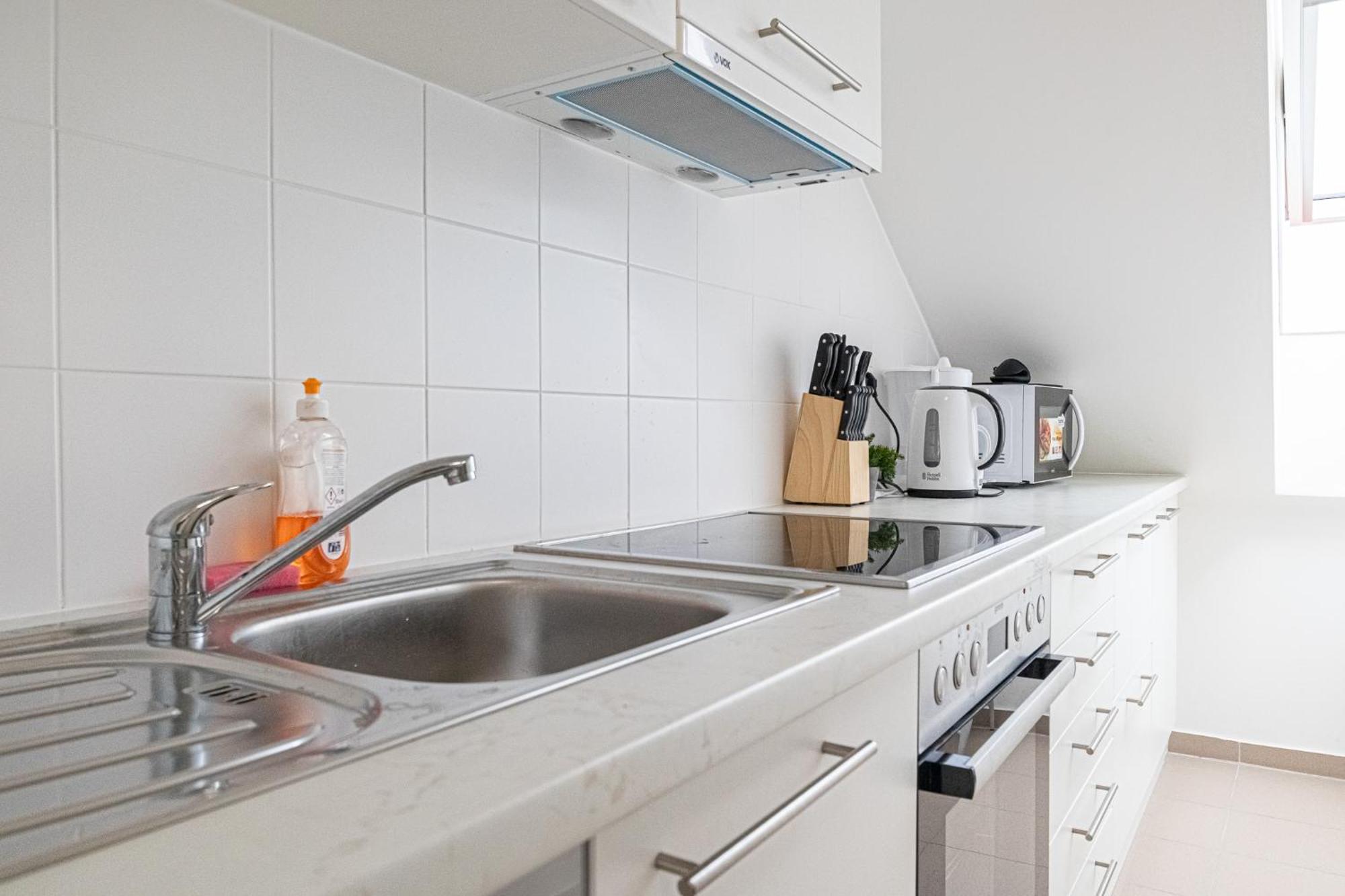 Airy Attic Apt.: Stylish Studio At Penzing Area เวียนนา ภายนอก รูปภาพ