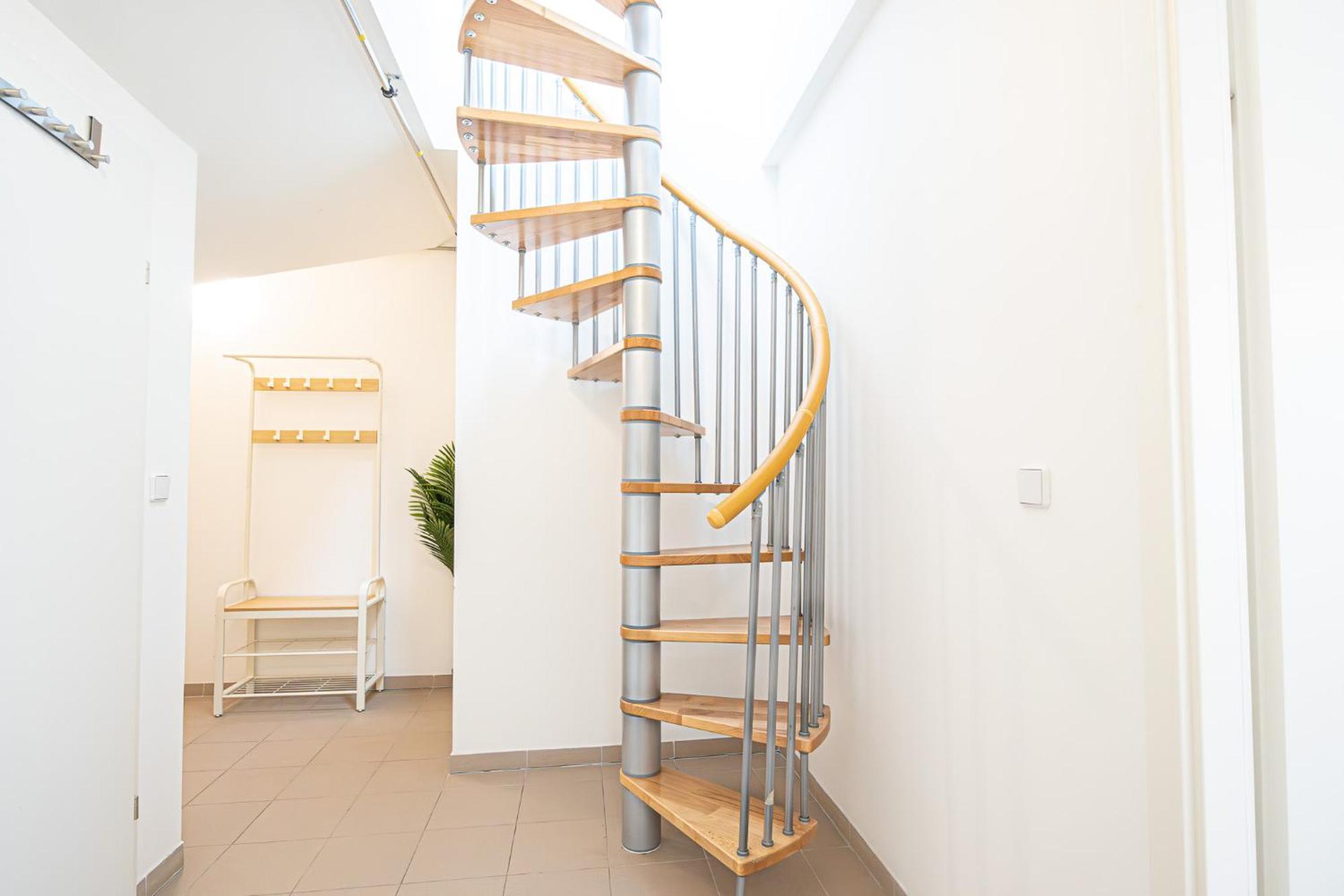 Airy Attic Apt.: Stylish Studio At Penzing Area เวียนนา ภายนอก รูปภาพ