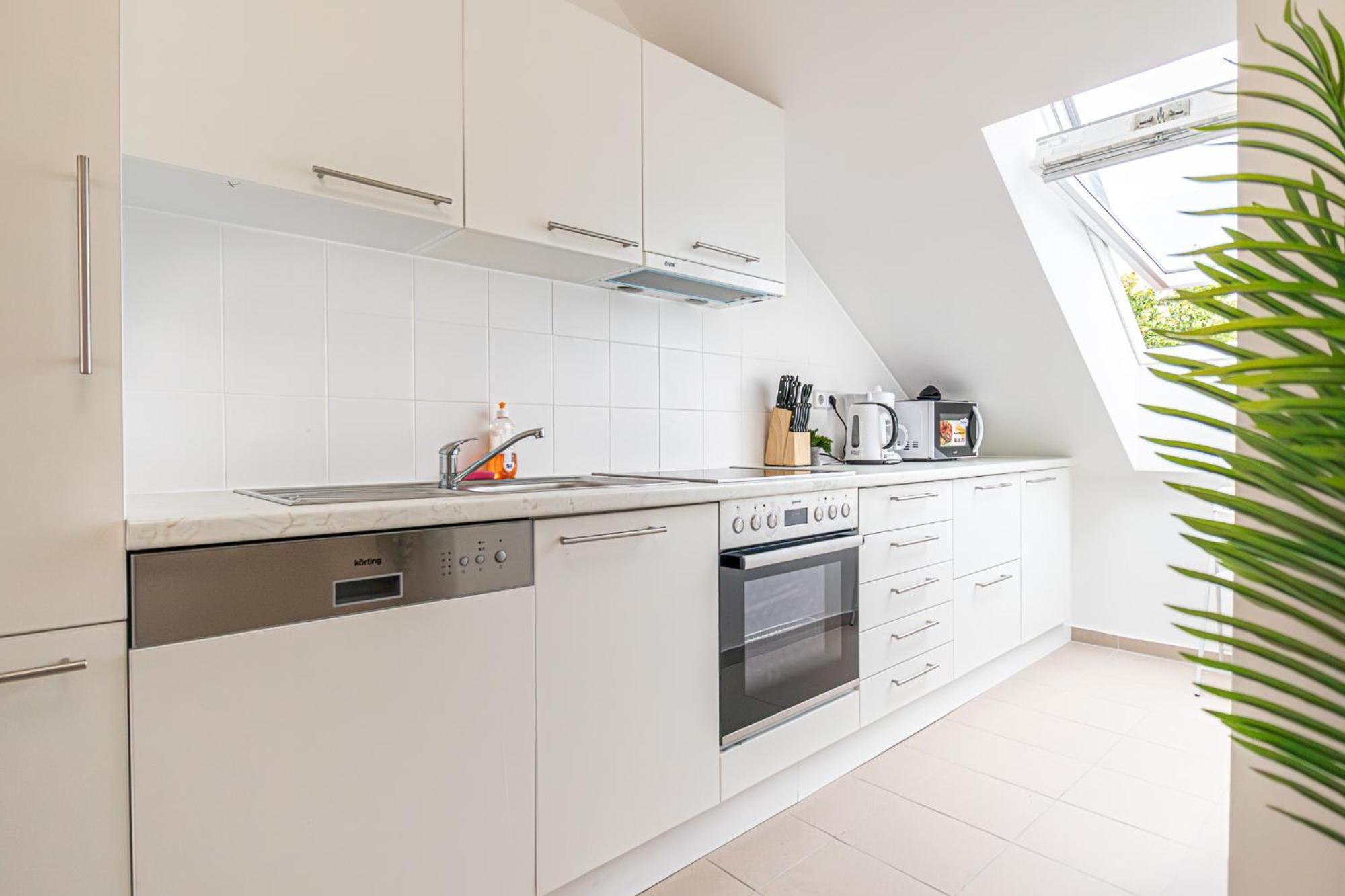 Airy Attic Apt.: Stylish Studio At Penzing Area เวียนนา ภายนอก รูปภาพ
