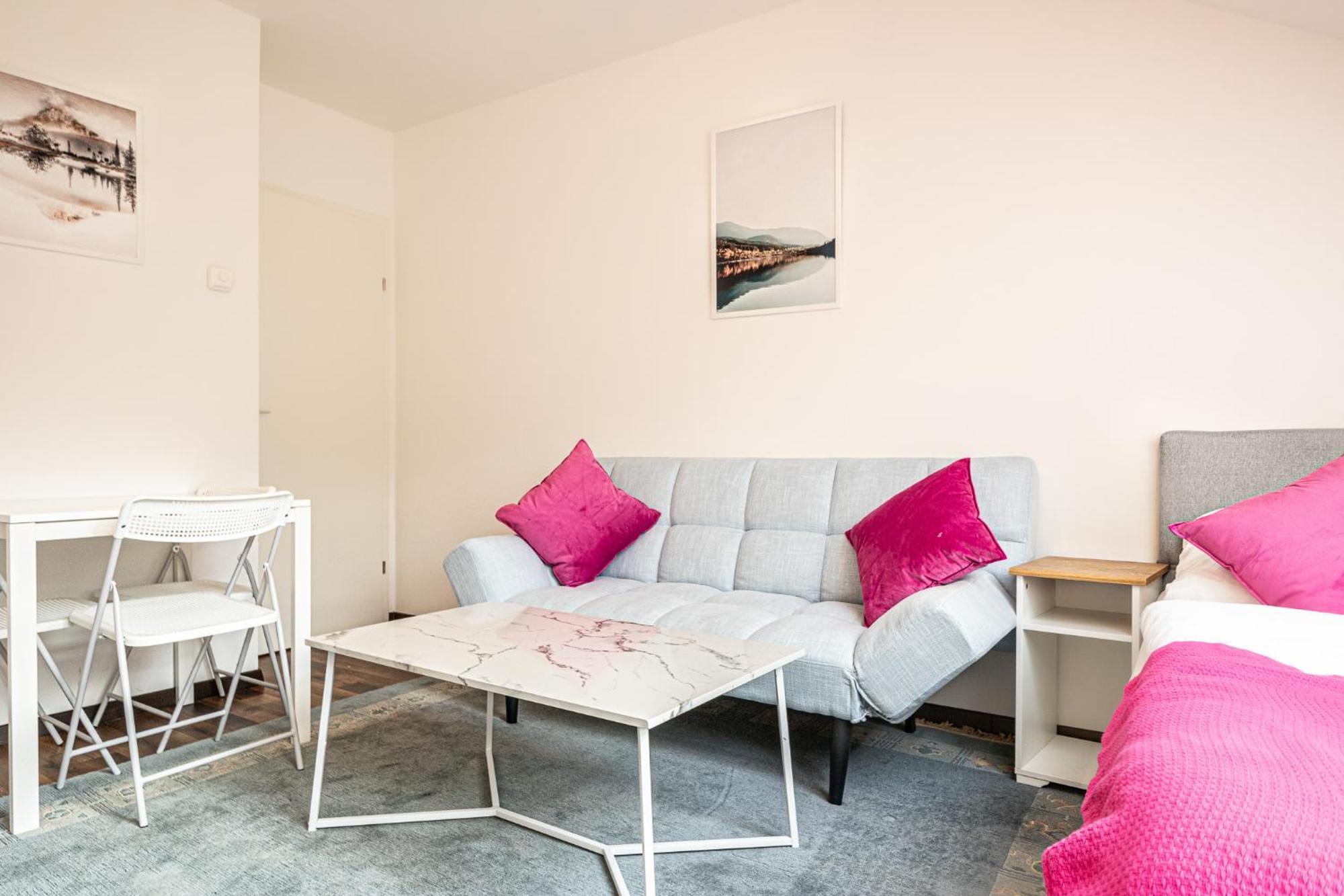 Airy Attic Apt.: Stylish Studio At Penzing Area เวียนนา ภายนอก รูปภาพ