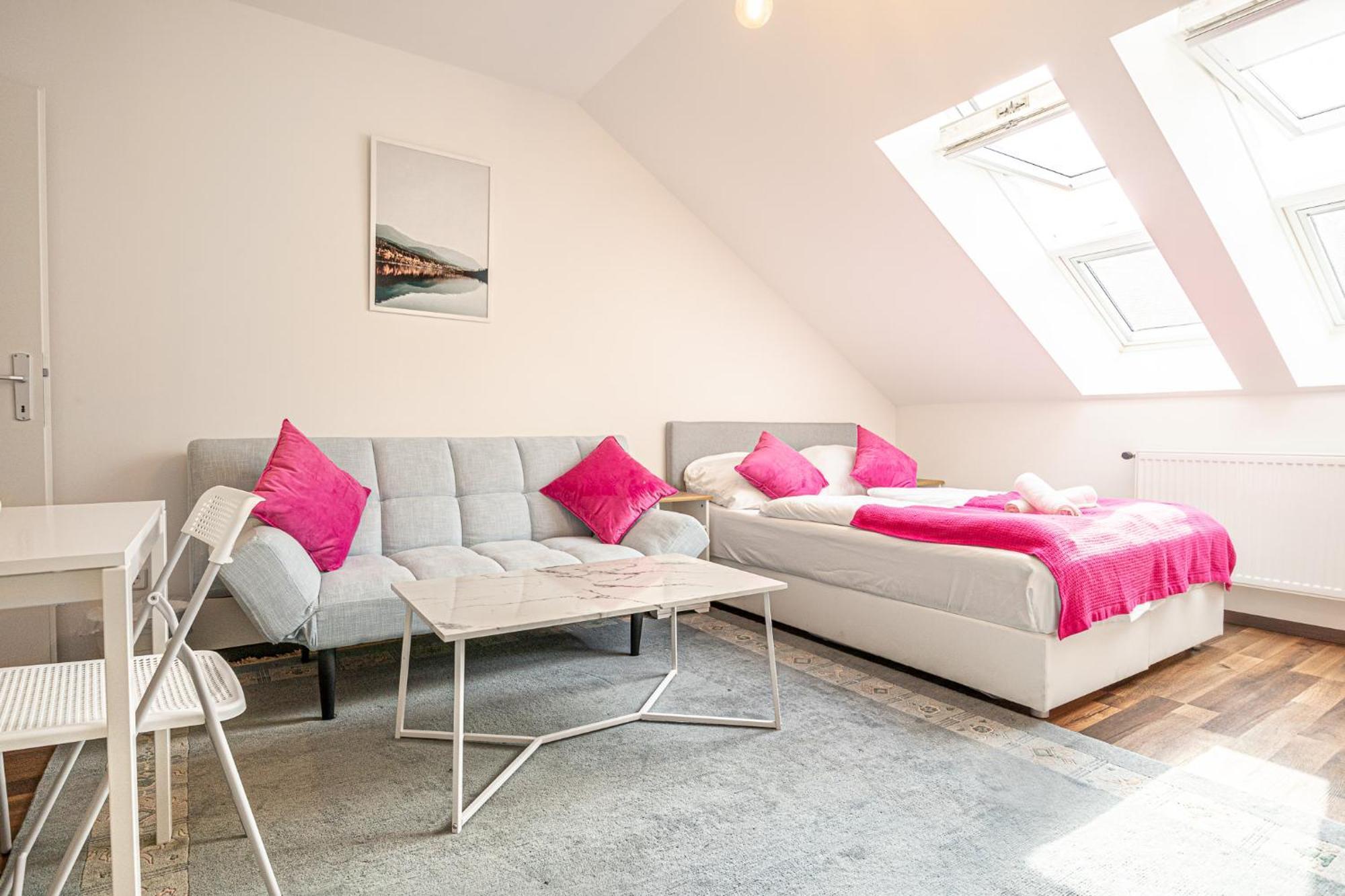 Airy Attic Apt.: Stylish Studio At Penzing Area เวียนนา ภายนอก รูปภาพ